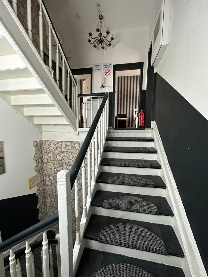 Adam'S Hostel - Self Check-In & Only Private Rooms Düsseldorf Exteriér fotografie